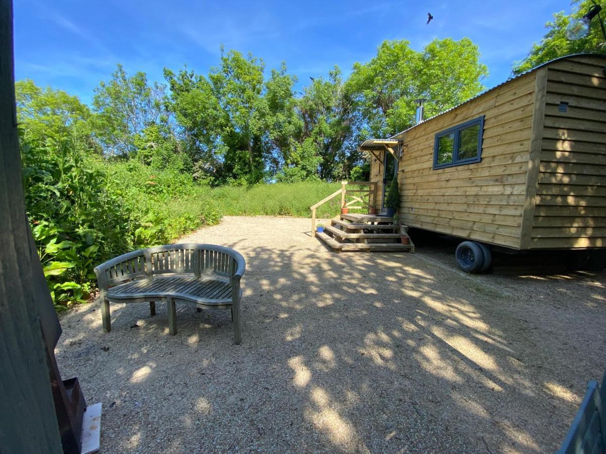 Cosy Double Shepherds Hut In Beautiful Wicklow With Underfloor Heating Throughout Rathnew Zewnętrze zdjęcie